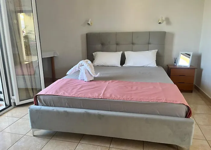 Apartament Karyatis