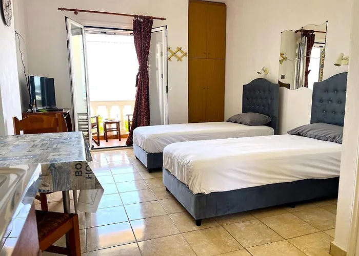 Karyatis Apartman Lixúri